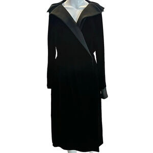 Vintage Abe Schrader 70's Black Velvet Wrap Coat Size 4‎